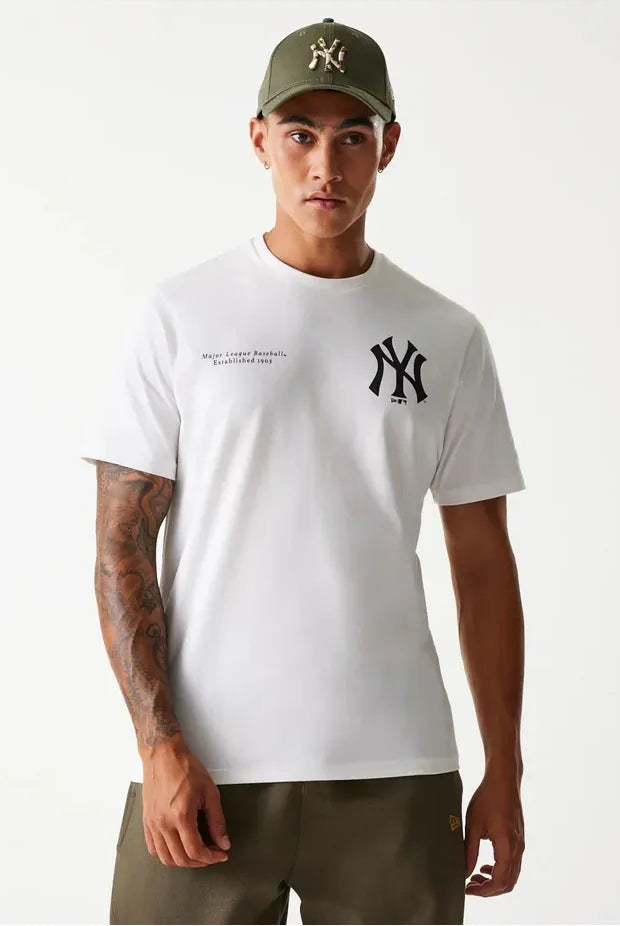 New York Yankees MLB Arch חולצת טי שרט שרוול קצר - Butterfly Sneakers