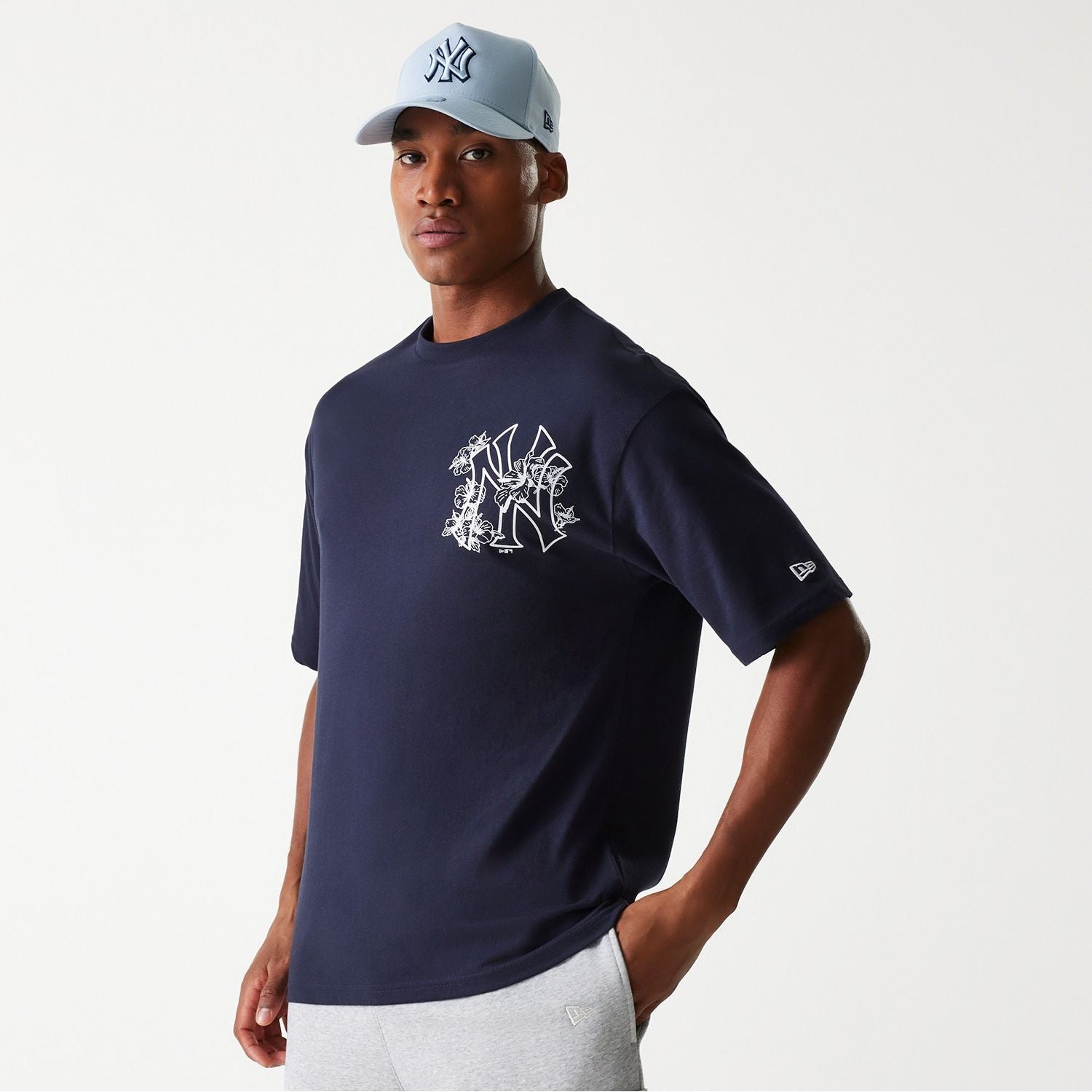 חולצת טי שירט שרוול קצר NEW YORK YANKEES - Butterfly Sneakers