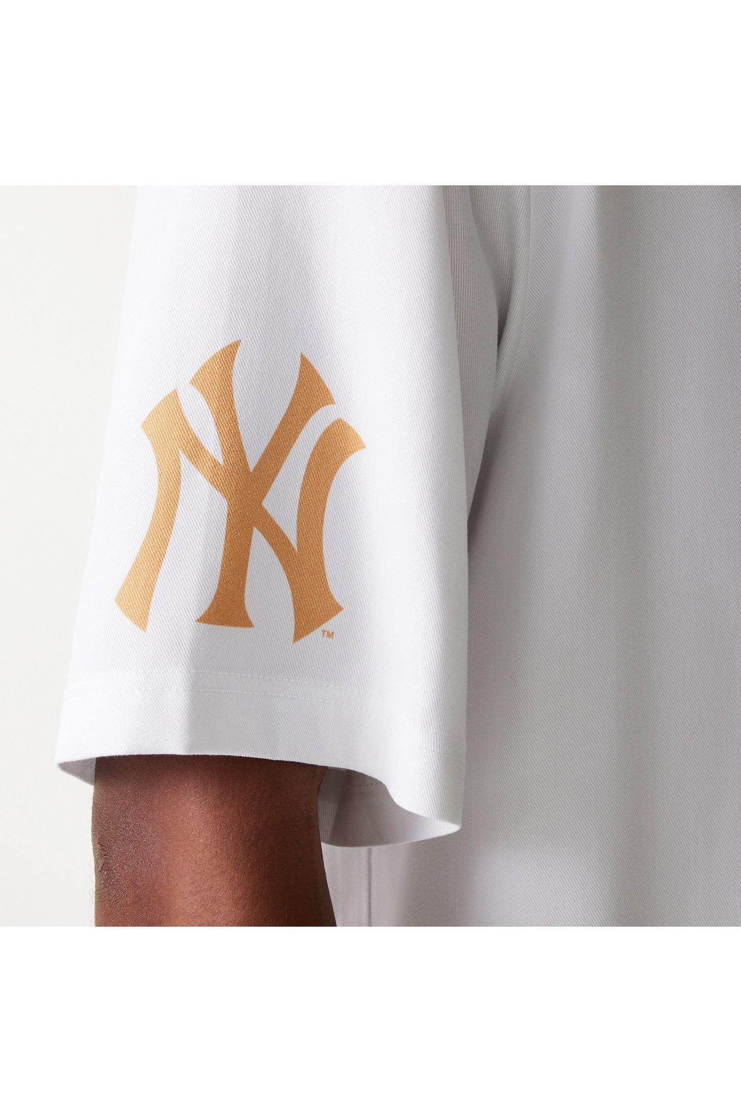 New York Yankees MLB Graphic White Revere חולצת טי שרט מכופתרת - Butterfly Sneakers