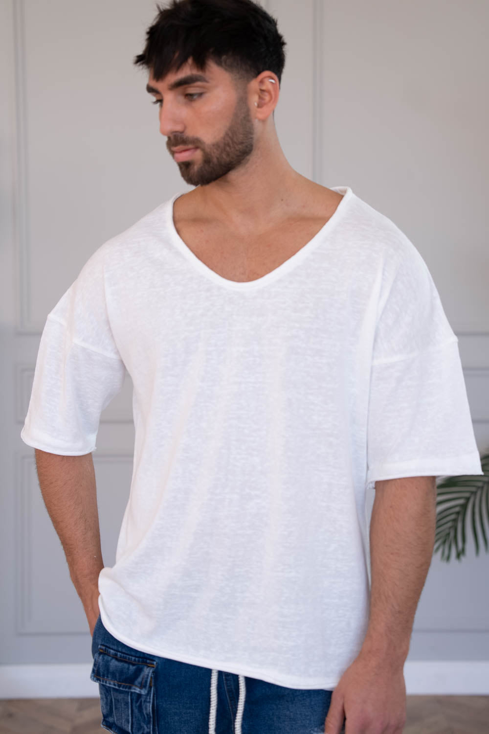 חולצת פשתן קיתיריה ביצה שרוול אוברסייז לבן - Butterfly Sneakers