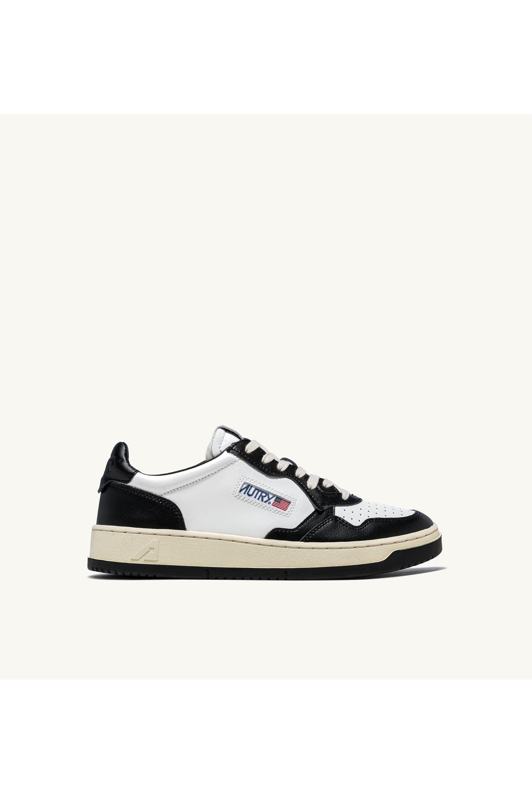 MEDALIST LOW
MAN WB01 LEATHER/LEATHER סניקרס - Butterfly Sneakers