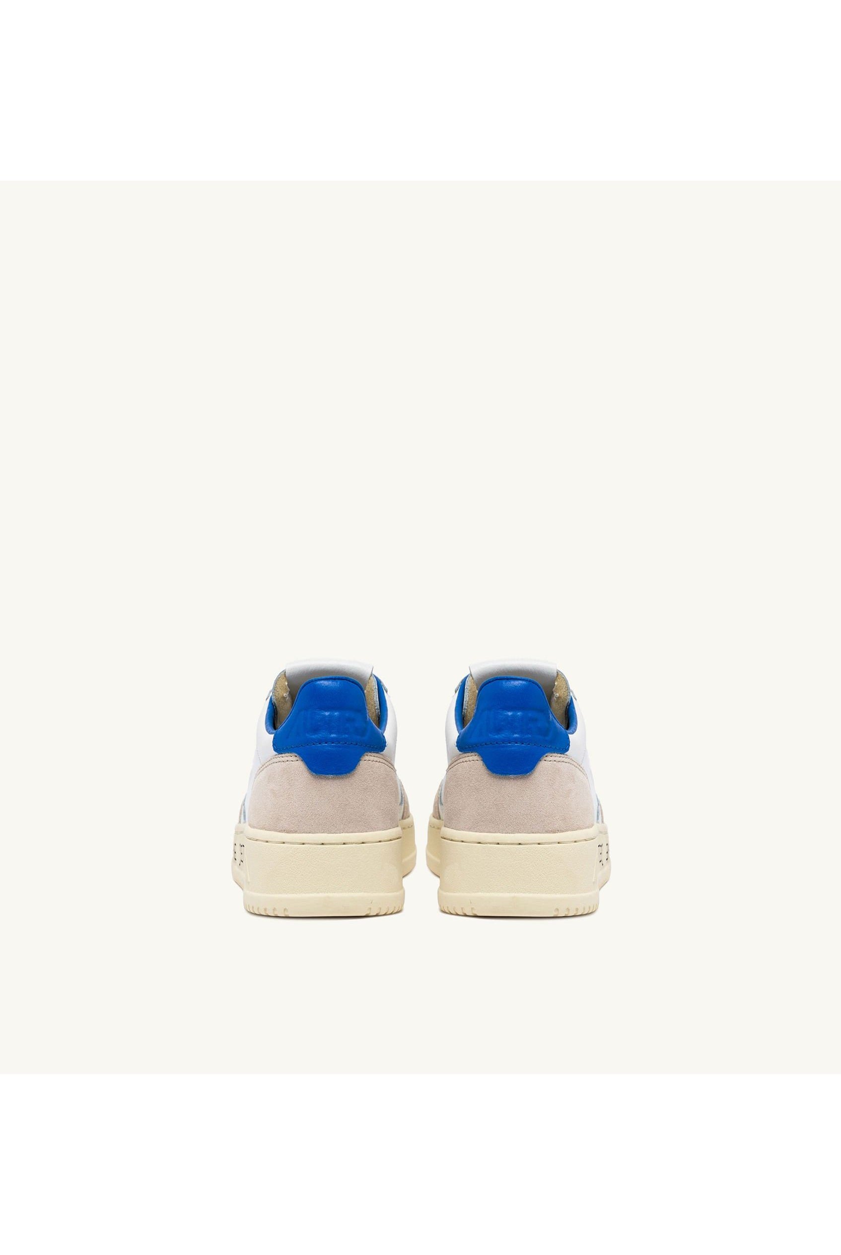 MEDALIST LOW SNEAKERS IN WHITE AND PALACE BLUE LEATHER AND SUEDE WITH LETTERING - Butterfly Sneakers