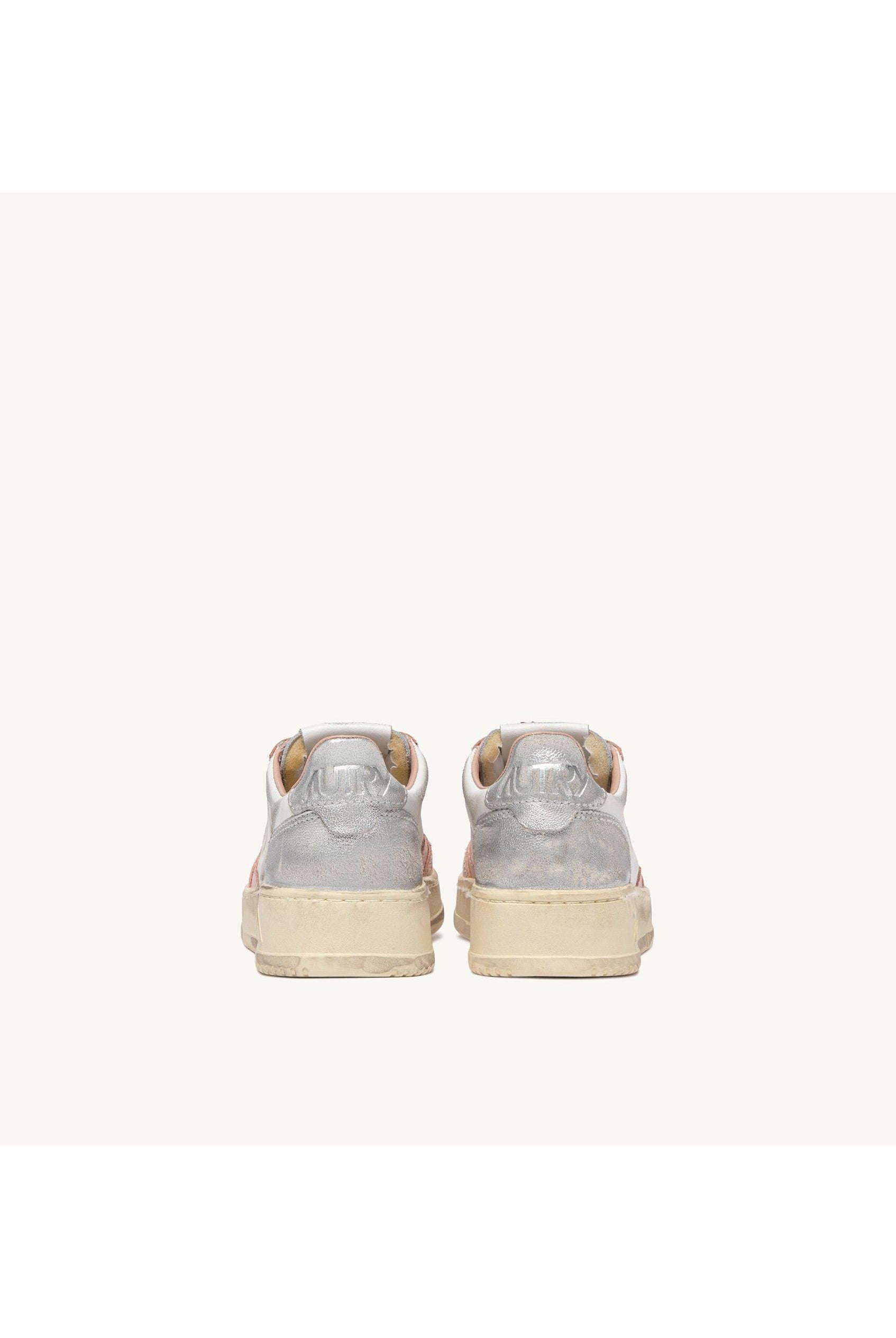 MEDALIST LOW SUPER VINTAGE SNEAKERS IN WHITE POWDER PINK AND SILVER LEATHER - Butterfly Sneakers