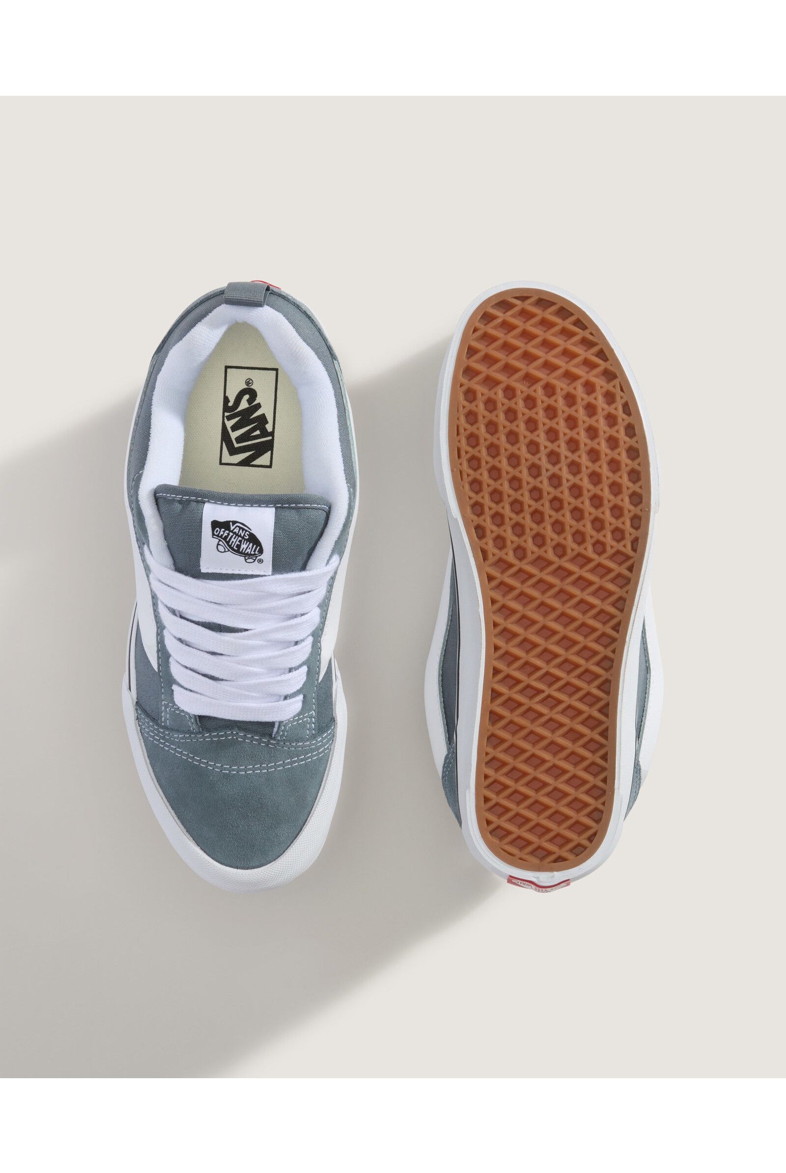 VN MN Lifestyle Classics Shoes - Butterfly Sneakers