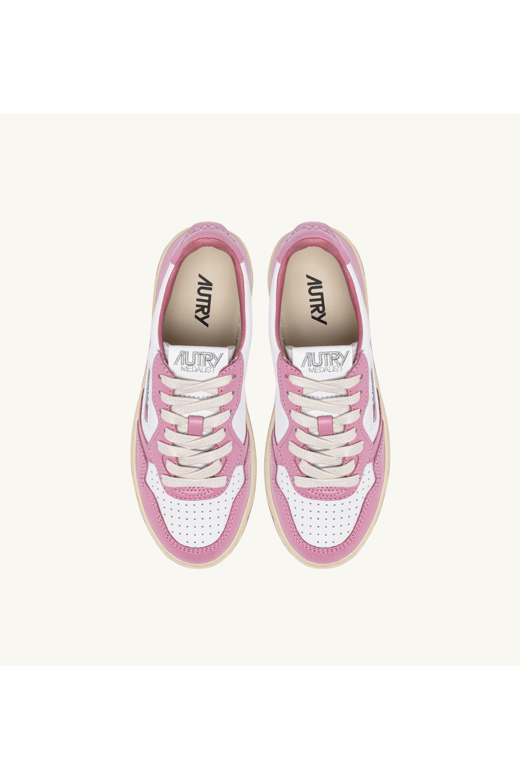 WHITE & PINK LETAHER סניקרס - Butterfly Sneakers