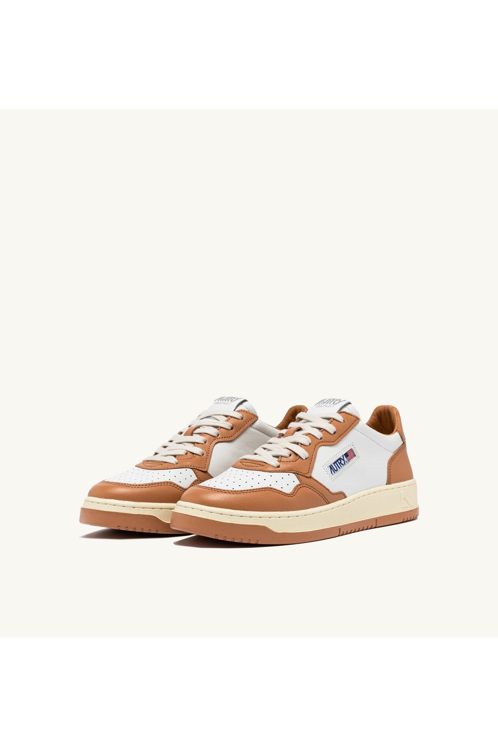 MEDALIST LOW BICOLOR SNEAKERS IN WHITE AND SAND STORM LEATHER - Butterfly Sneakers