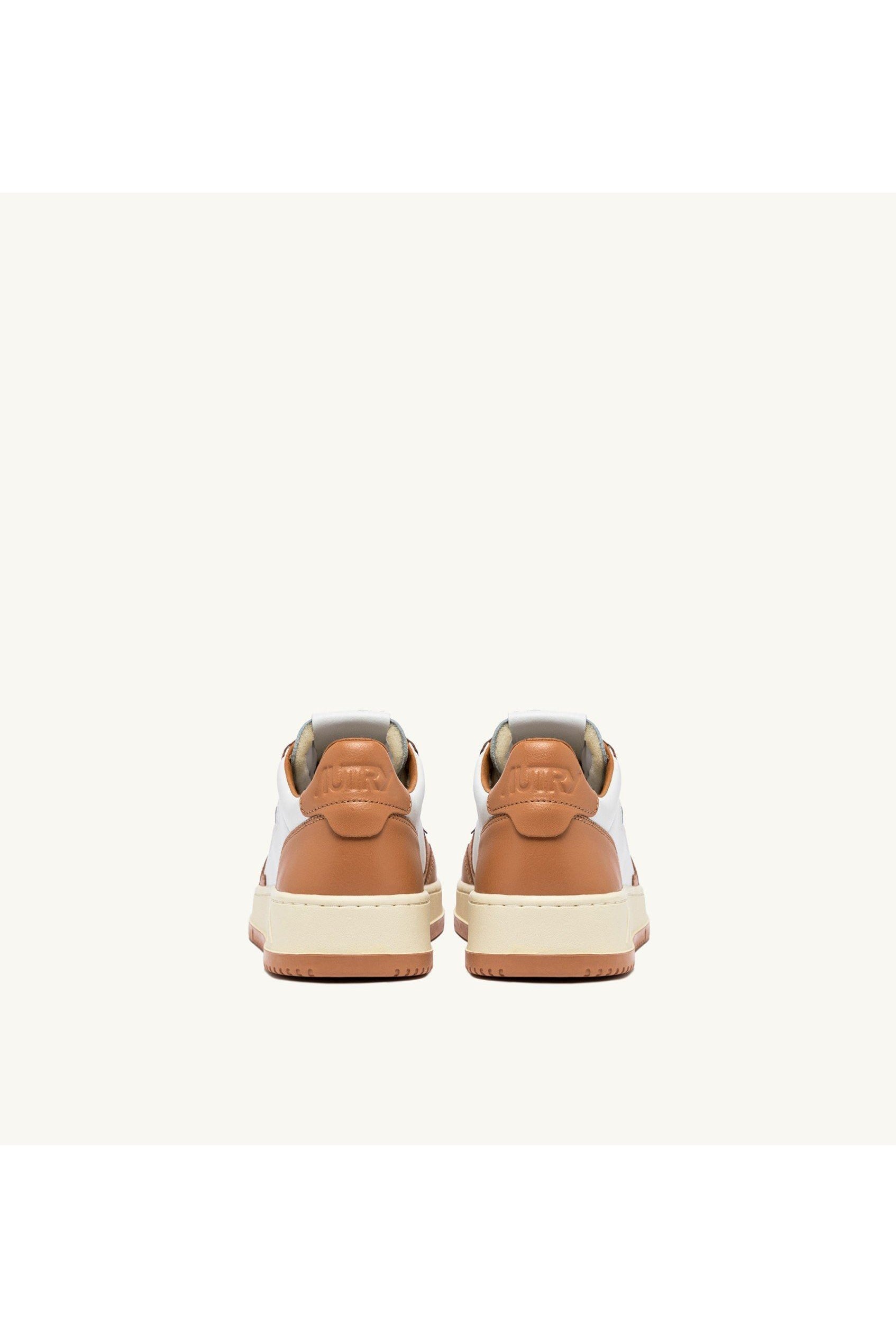 MEDALIST LOW BICOLOR SNEAKERS IN WHITE AND SAND STORM LEATHER - Butterfly Sneakers