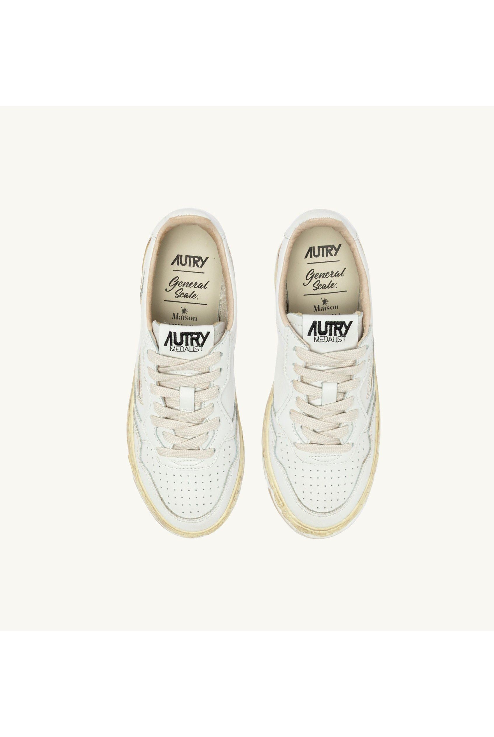 AUTRY X MAISON MSUPVINT LOW MAN MIHARA YASUHIRO WHITE - Butterfly Sneakers