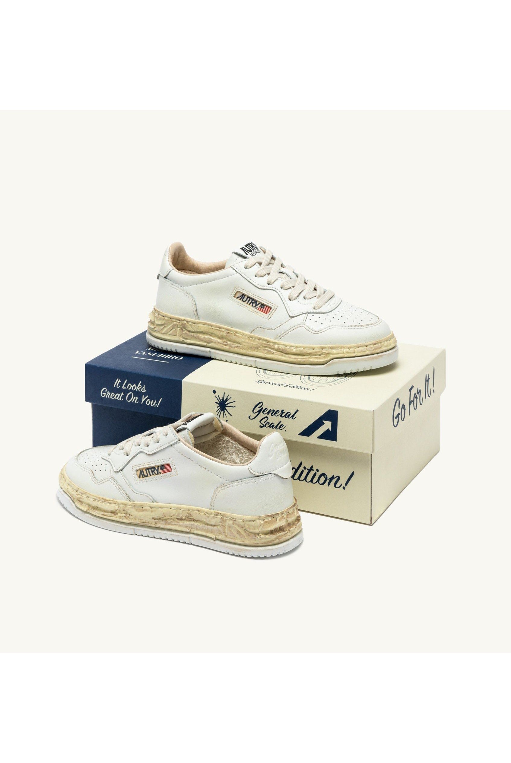 AUTRY X MAISON MSUPVINT LOW MAN MIHARA YASUHIRO WHITE - Butterfly Sneakers