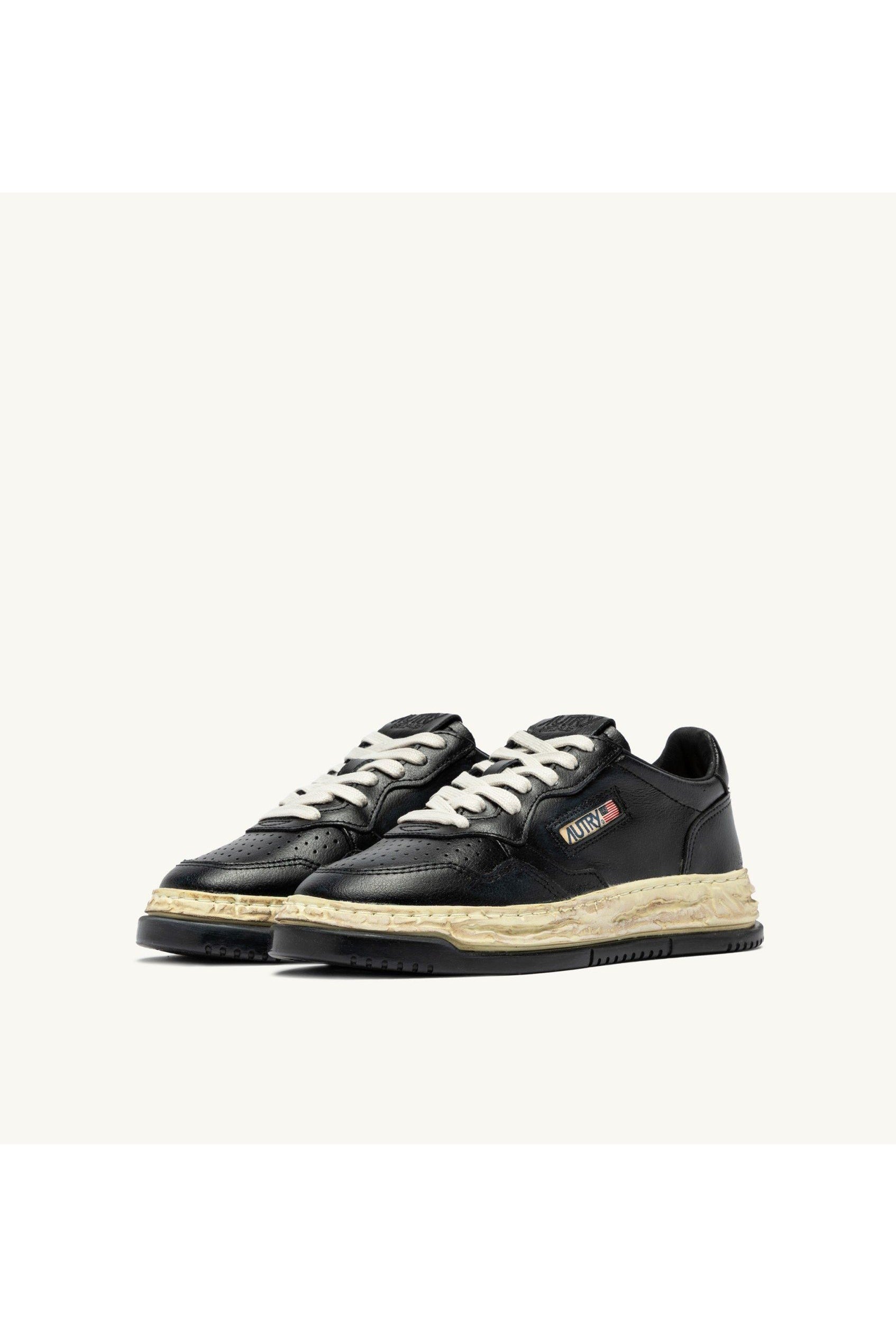 AUTRY X MAISON MSUPVINT LOW MAN MIHARA YASUHIRO BLACK - Butterfly Sneakers