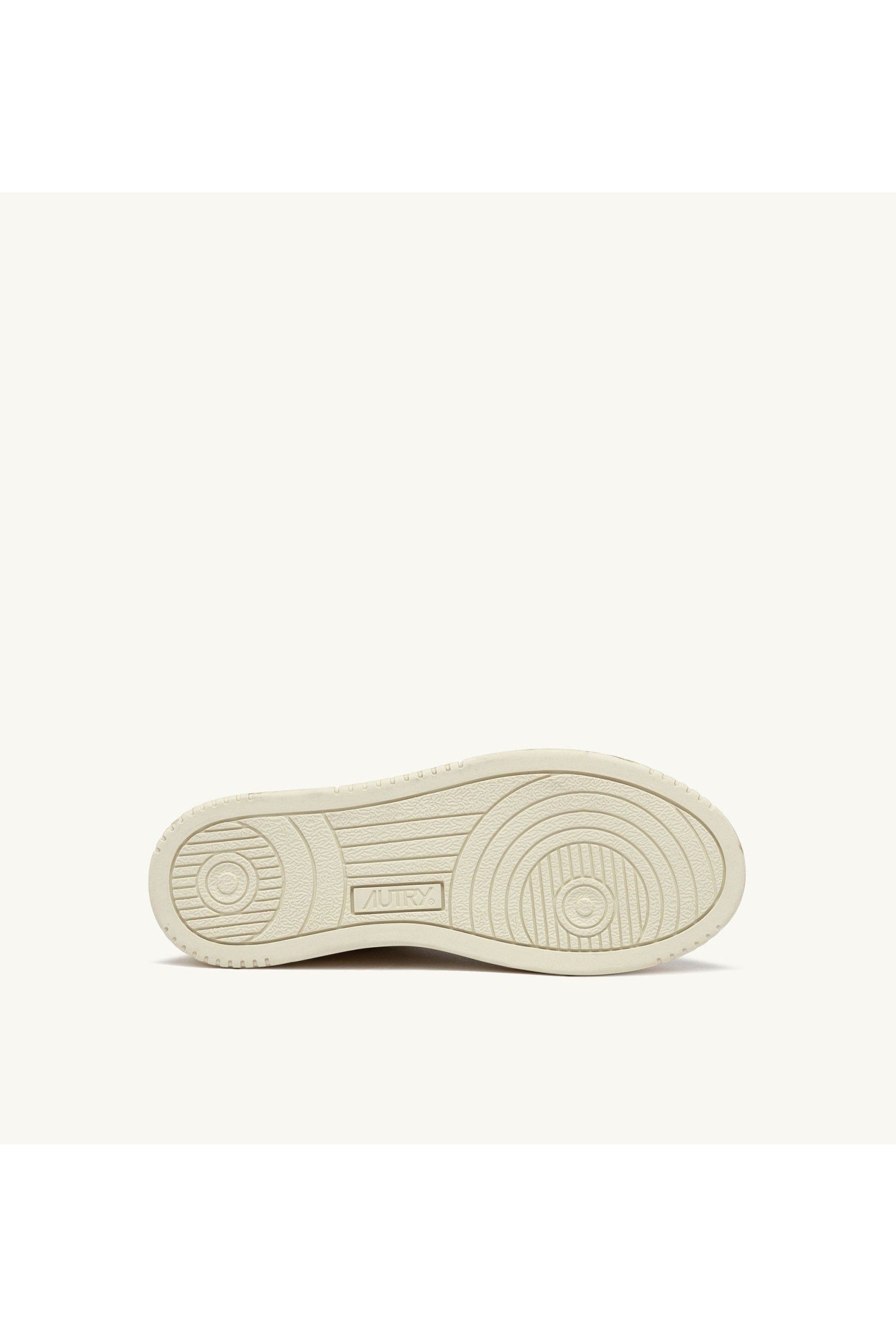 MEDALIST LOW SUPER VINTAGE SNEAKERS IN NUDE AND SEPIA LEATHER SUEDE - Butterfly Sneakers