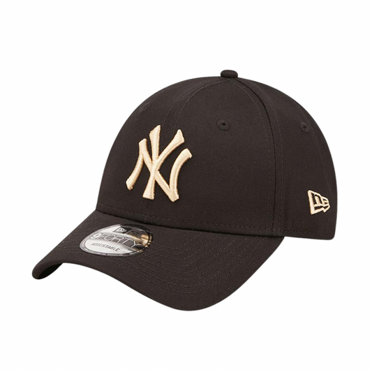 NEW ERA New York Yankees League Essential Black 9FORTY Adjustable Cap -כובע