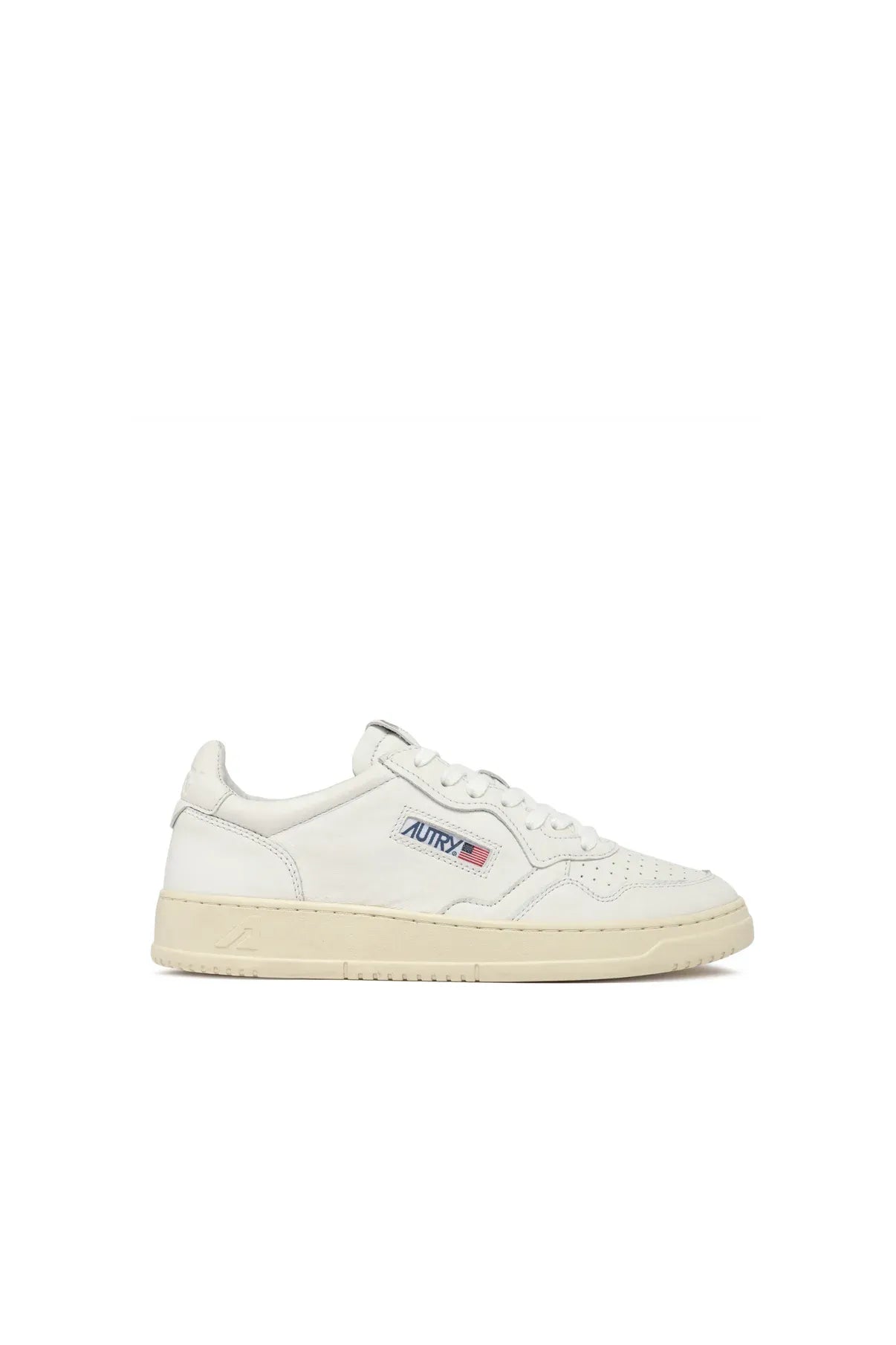 MEDALIST LOW SNEAKERS IN SUPER-SOFT WHITE NAPPA - Butterfly Sneakers