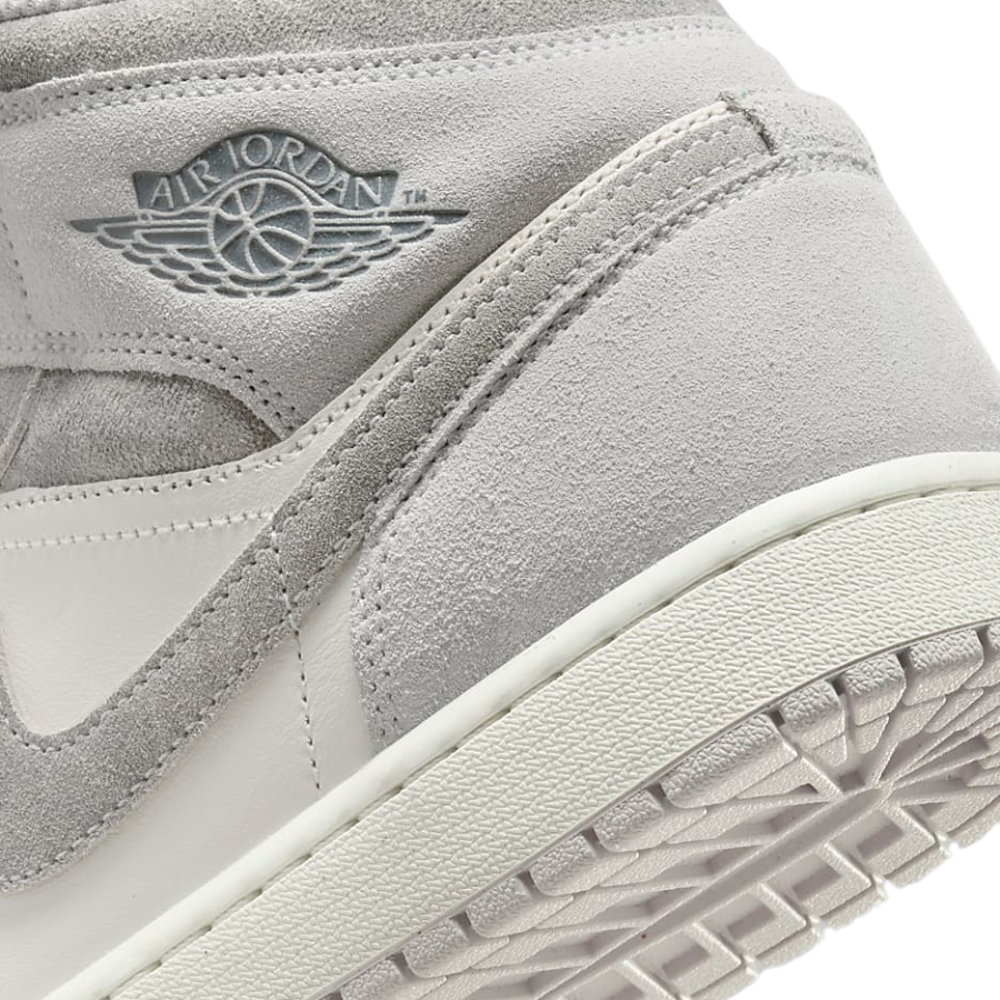 Air Jordan 1 Mid SE Netural Grey Sail