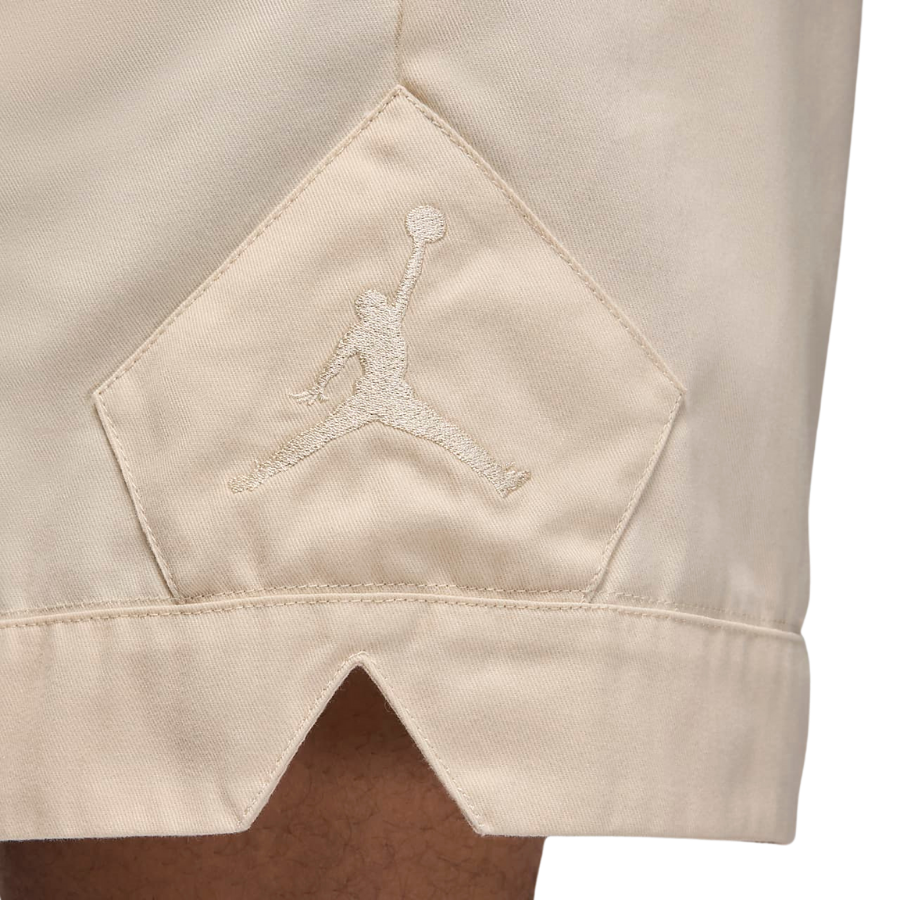 Jordan Essentials
Men's Diamond Shorts