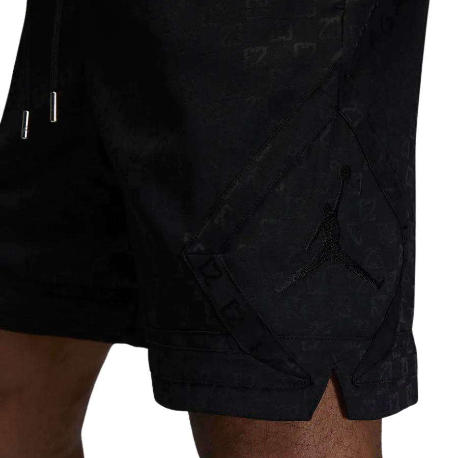 Jordan Essentials
Men's Diamond Shorts