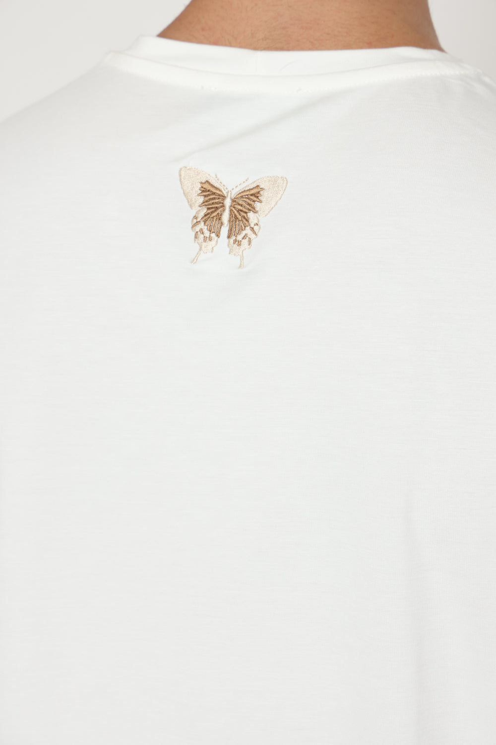 FLY חולצת אלגנט אוברסייז - Butterfly Sneakers