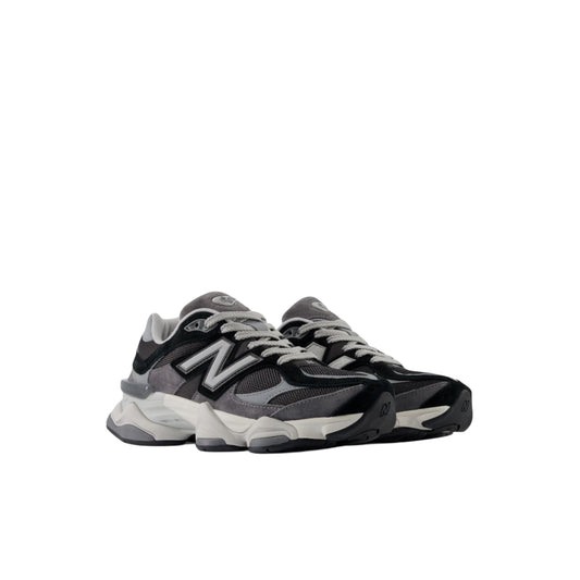 New Balance 9060 אפור שחור