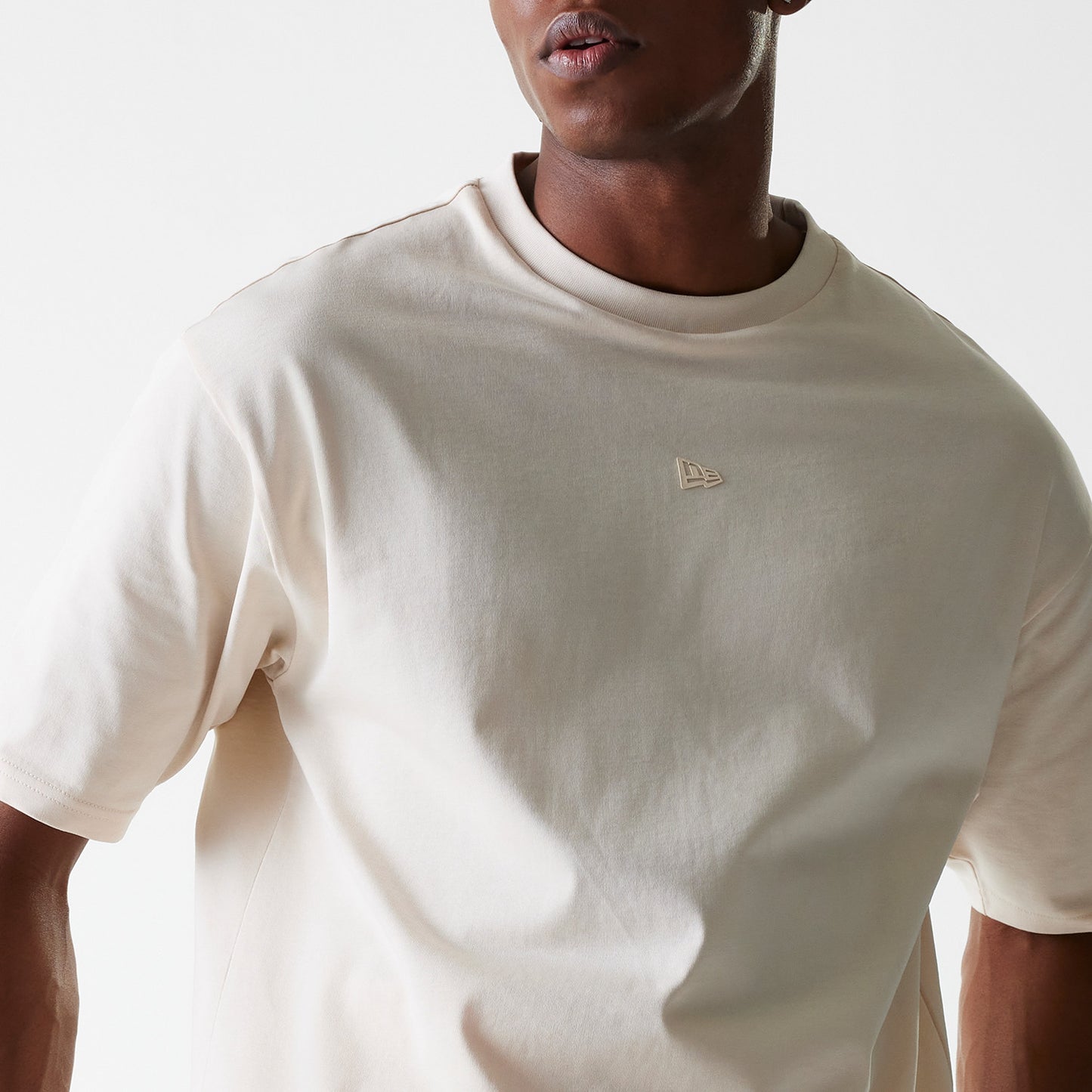 TECH TEE LTC חולצת טי שירט שרוול קצר