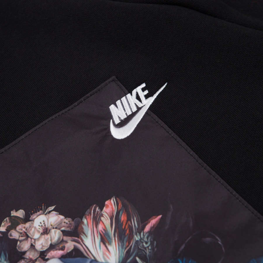 Nike Masterpiece Crewneck Sweatshirt