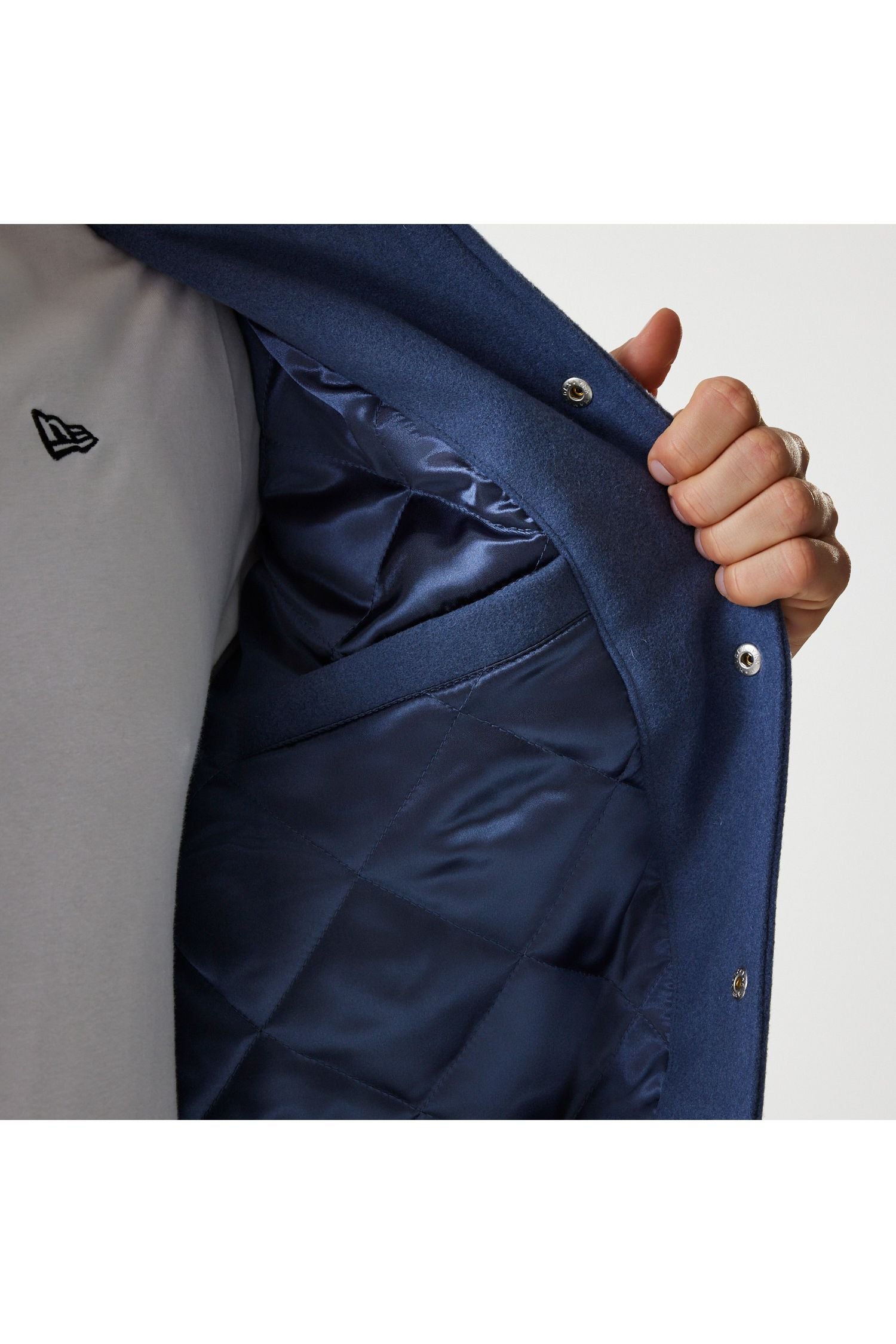 NBA PATCH MIN מעיל - Butterfly Sneakers