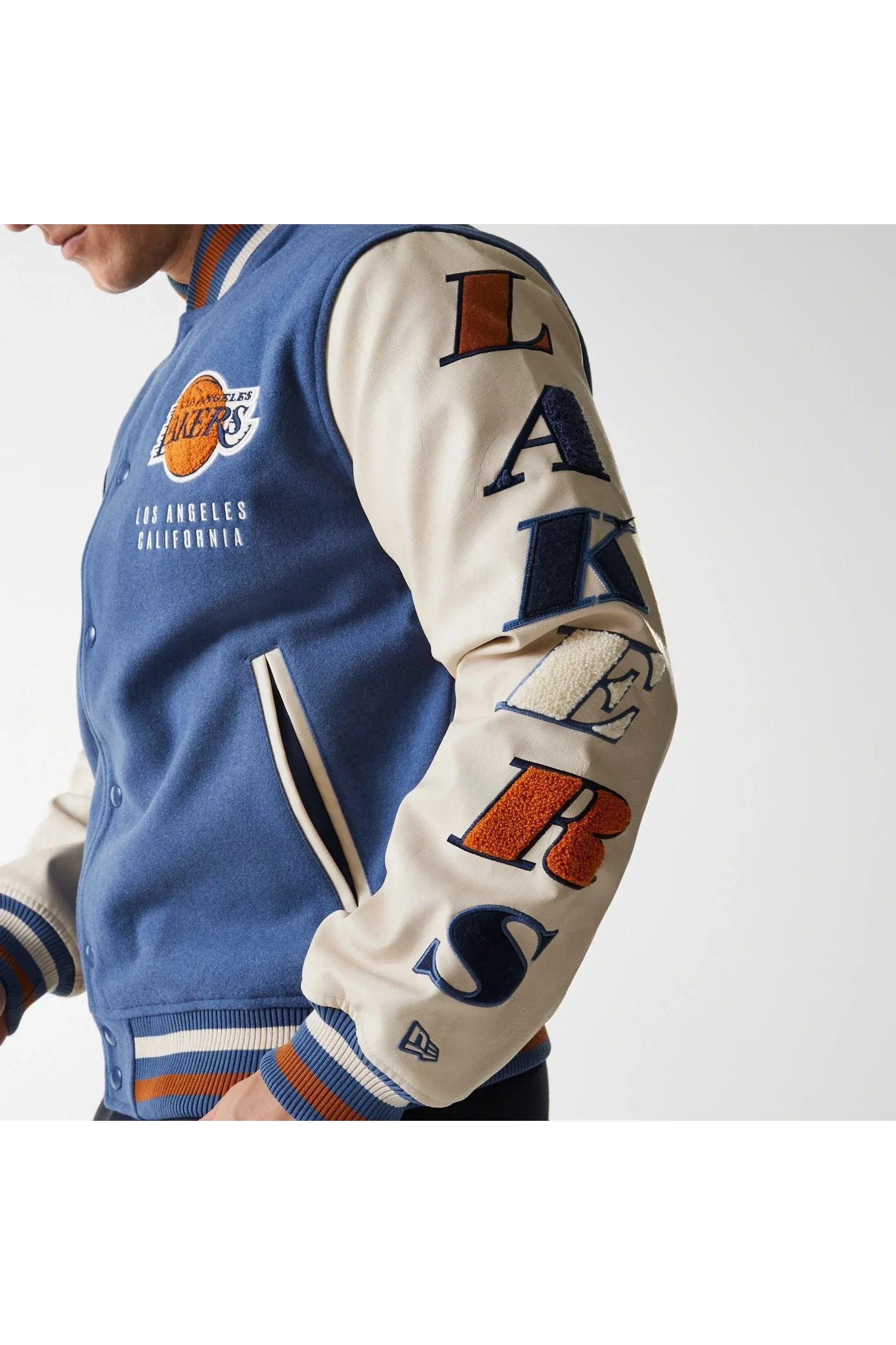 NBA PATCH MIN מעיל - Butterfly Sneakers