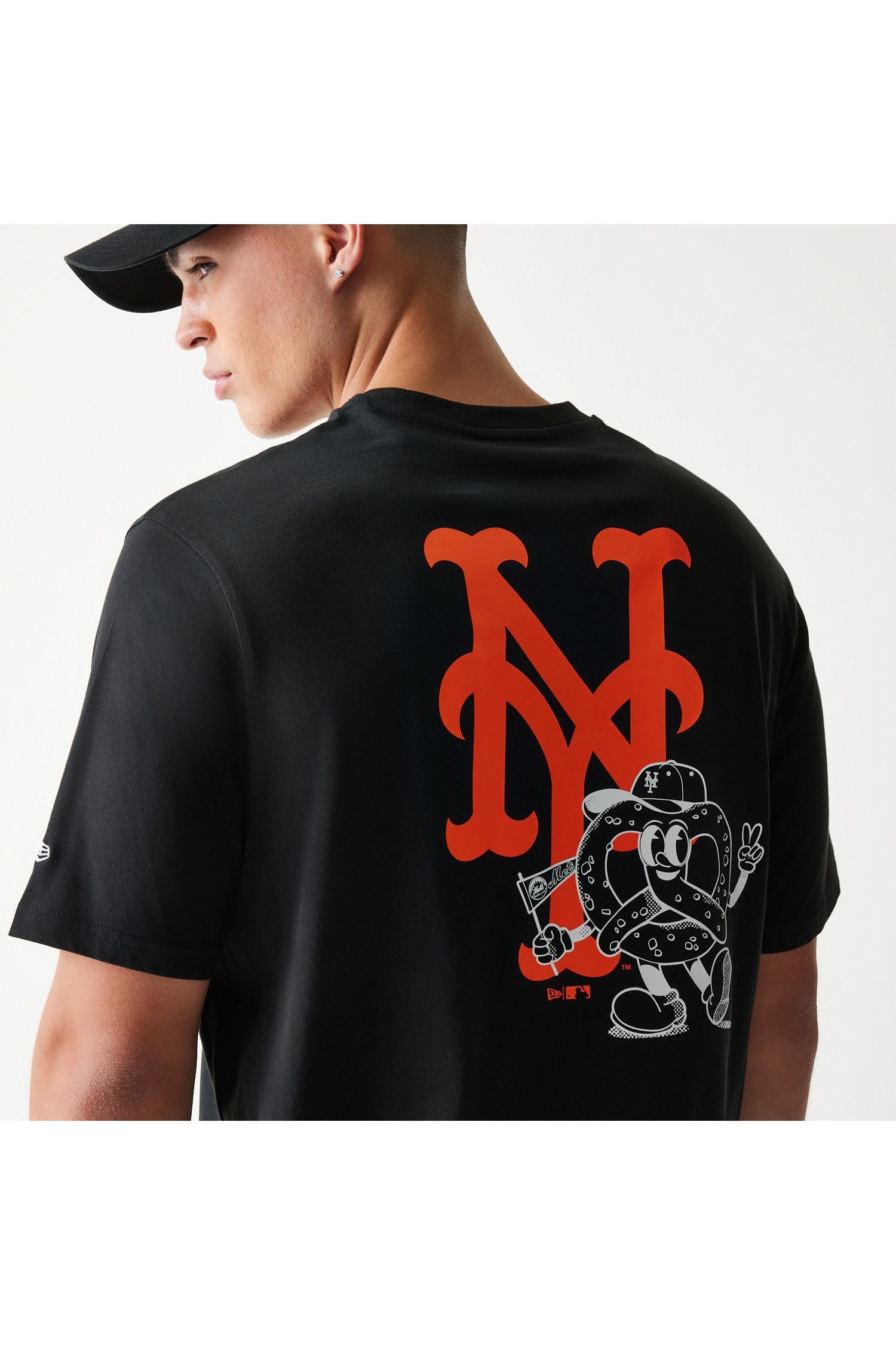 MLB FOOD GRPHC REG TEE NEYMET  BLK - Butterfly Sneakers