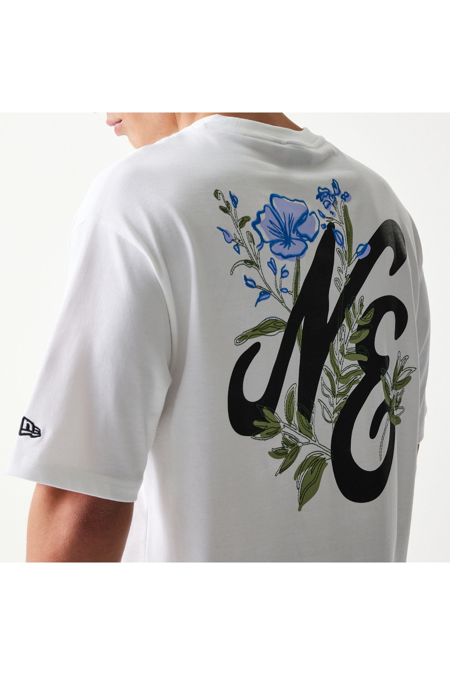 NE FLORAL GRPHC OS TEE NEWERA חולצת טי שרט אוברסייז שרוול קצר - Butterfly Sneakers