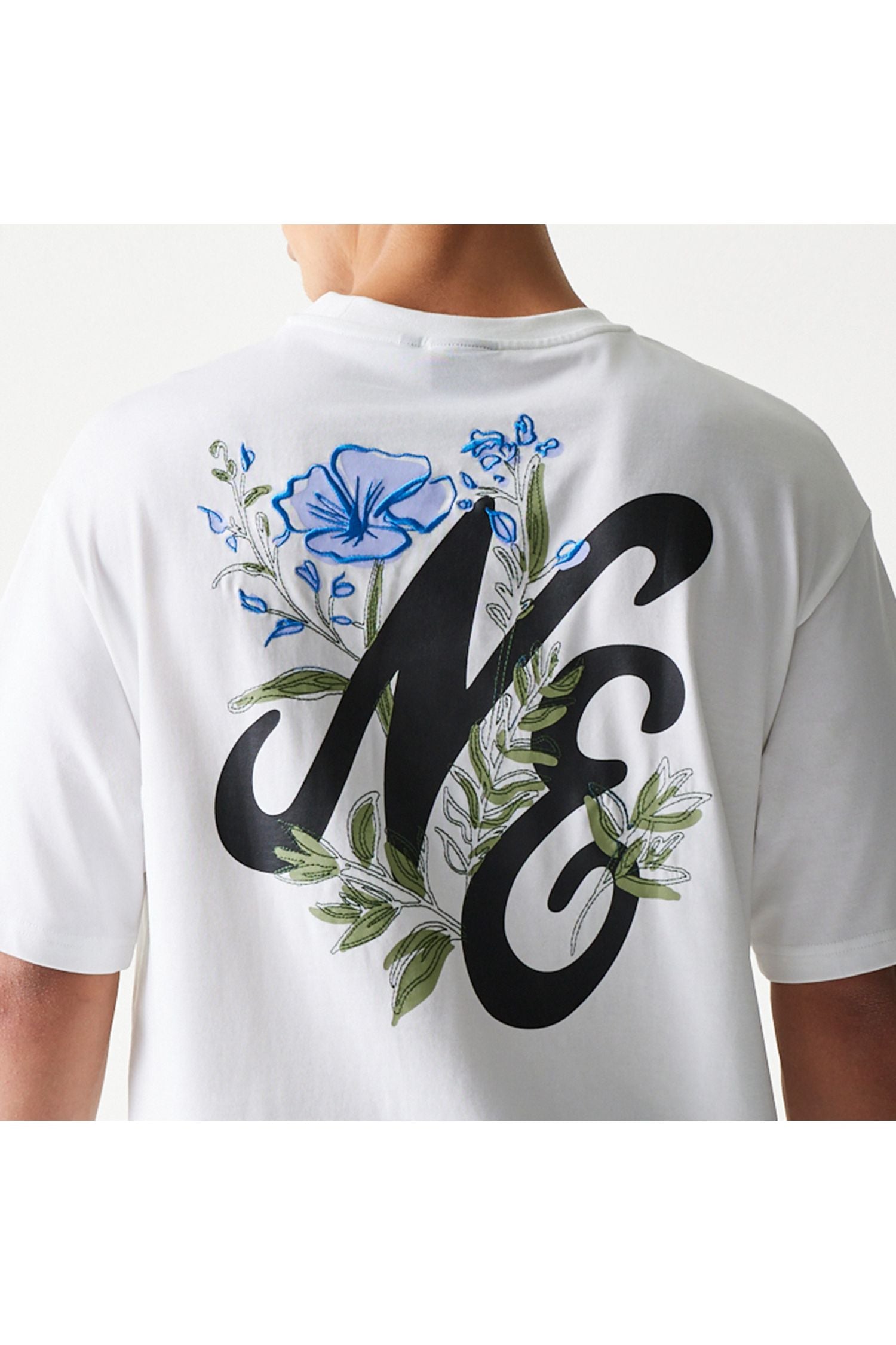 NE FLORAL GRPHC OS TEE NEWERA חולצת טי שרט אוברסייז שרוול קצר - Butterfly Sneakers