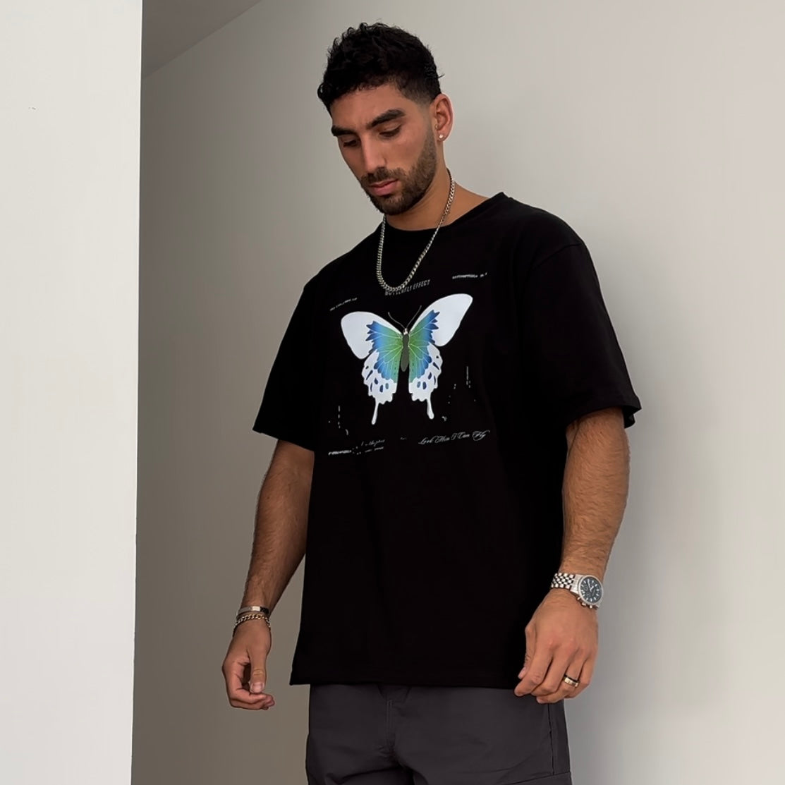 Black T-shirt - Butterfly Sneakers