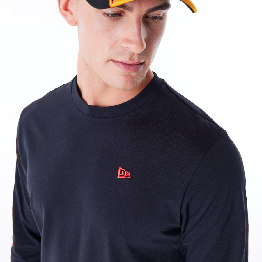 New Era Flag Flame Black Long Sleeve T-Shirt