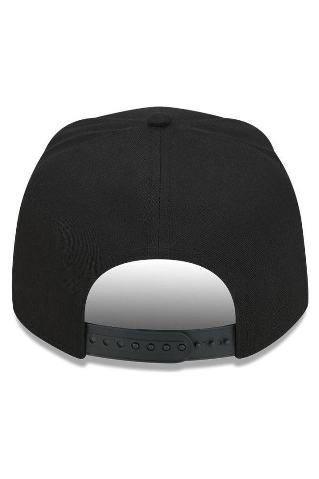 כובע מצחייה NE - Butterfly Sneakers