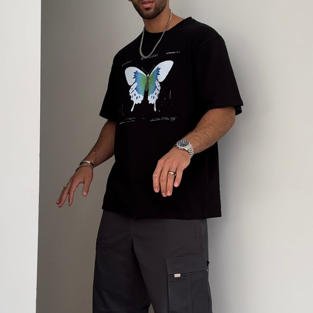 Black T-shirt - Butterfly Sneakers