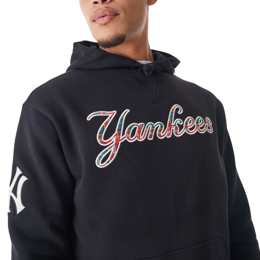 New York Yankees MLB Tartan Infill Black Crew Neck Sweater