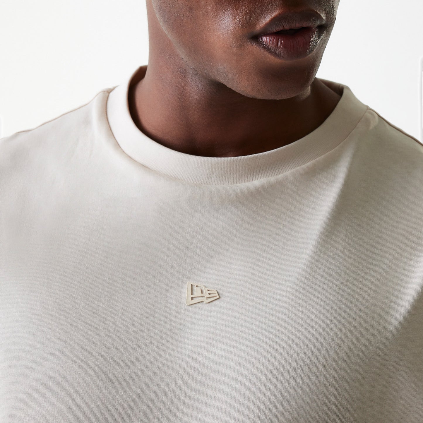TECH TEE LTC חולצת טי שירט שרוול קצר