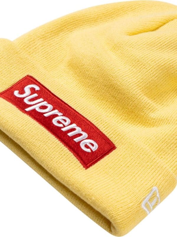 Supreme logo beanie