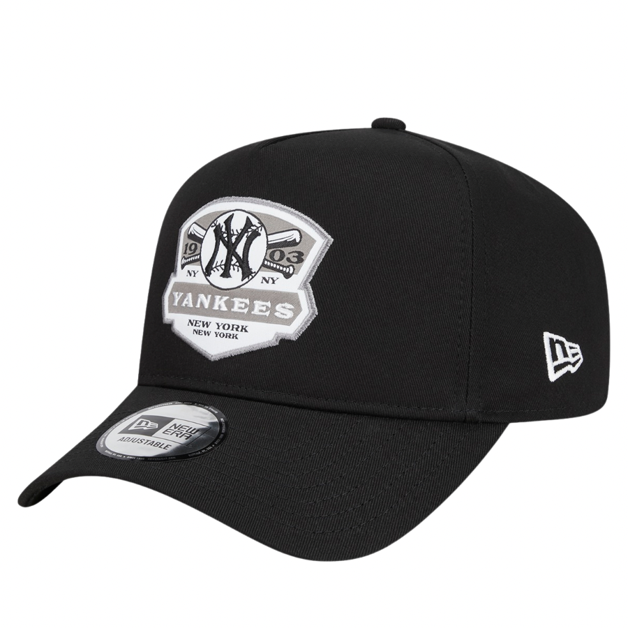 – NEW ERA New York Yankees MLB Patch Black A-Frame Trucker Cap