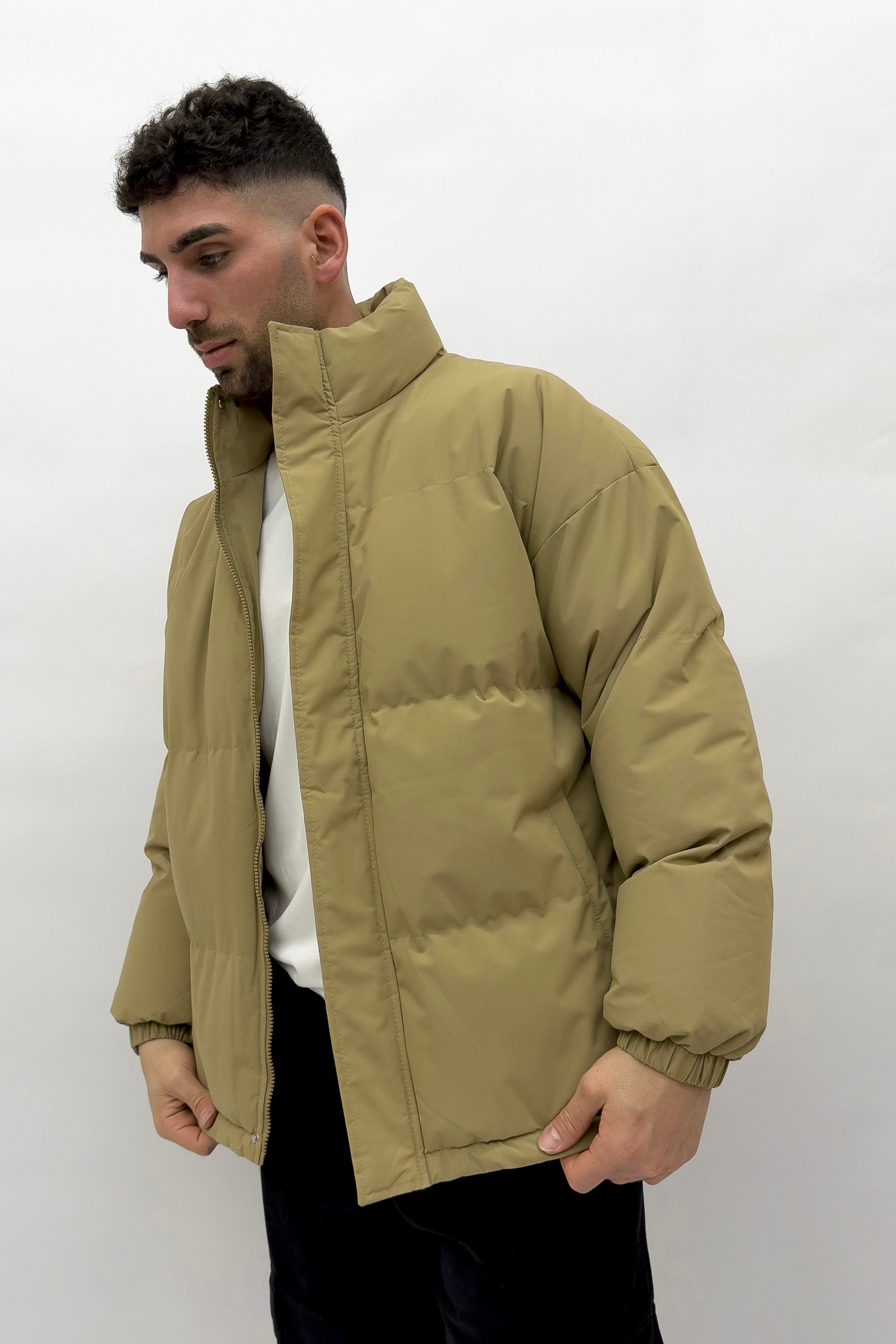 מעיל בומבר חום - Butterfly Sneakers