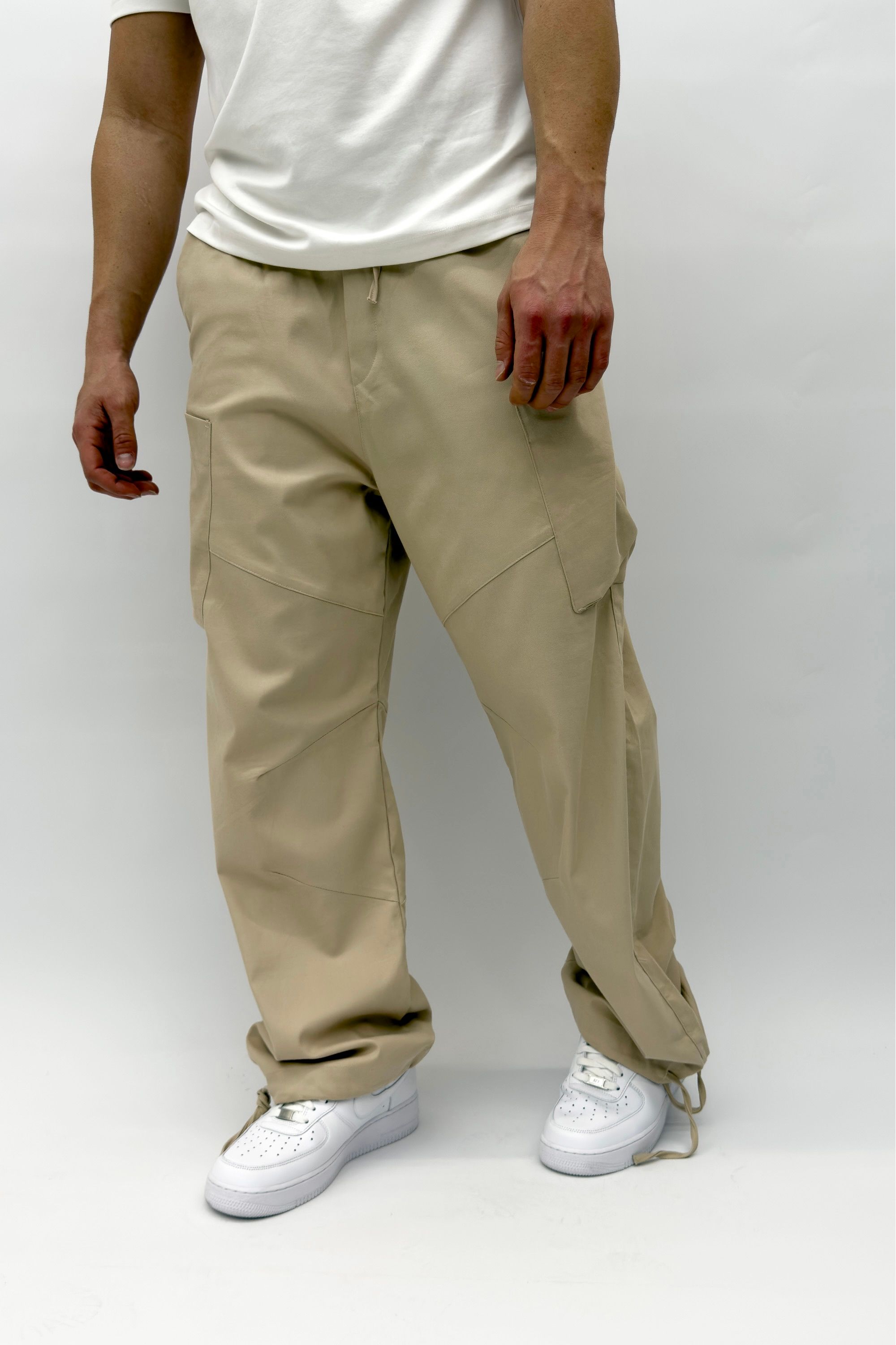 מכנס מבד כותנה עם כיסים בז - Butterfly Sneakers