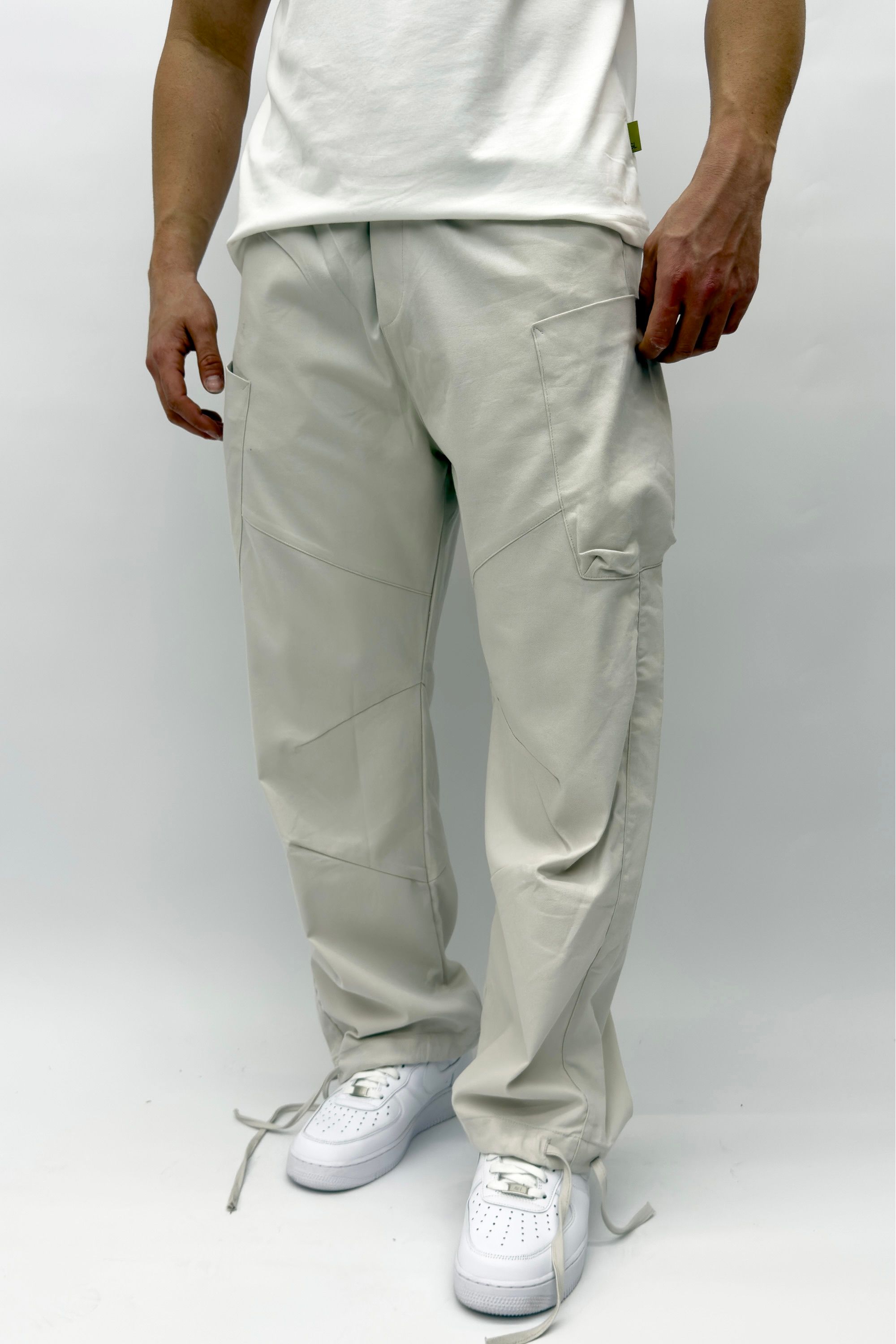 מכנס מבד כותנה עם כיסים שמנת - Butterfly Sneakers