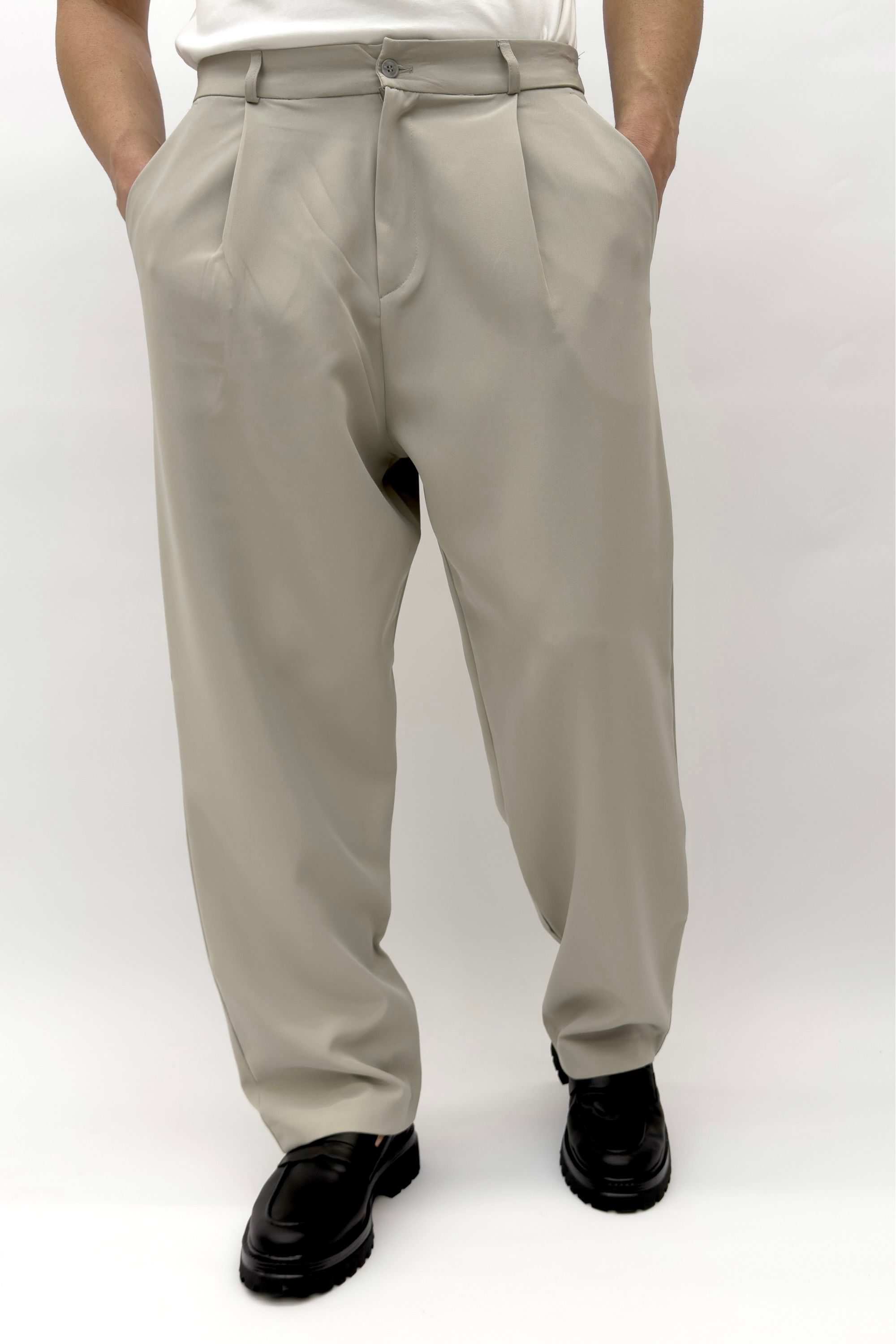 מכנס אלגנט פתיחה רחבה - Butterfly Sneakers