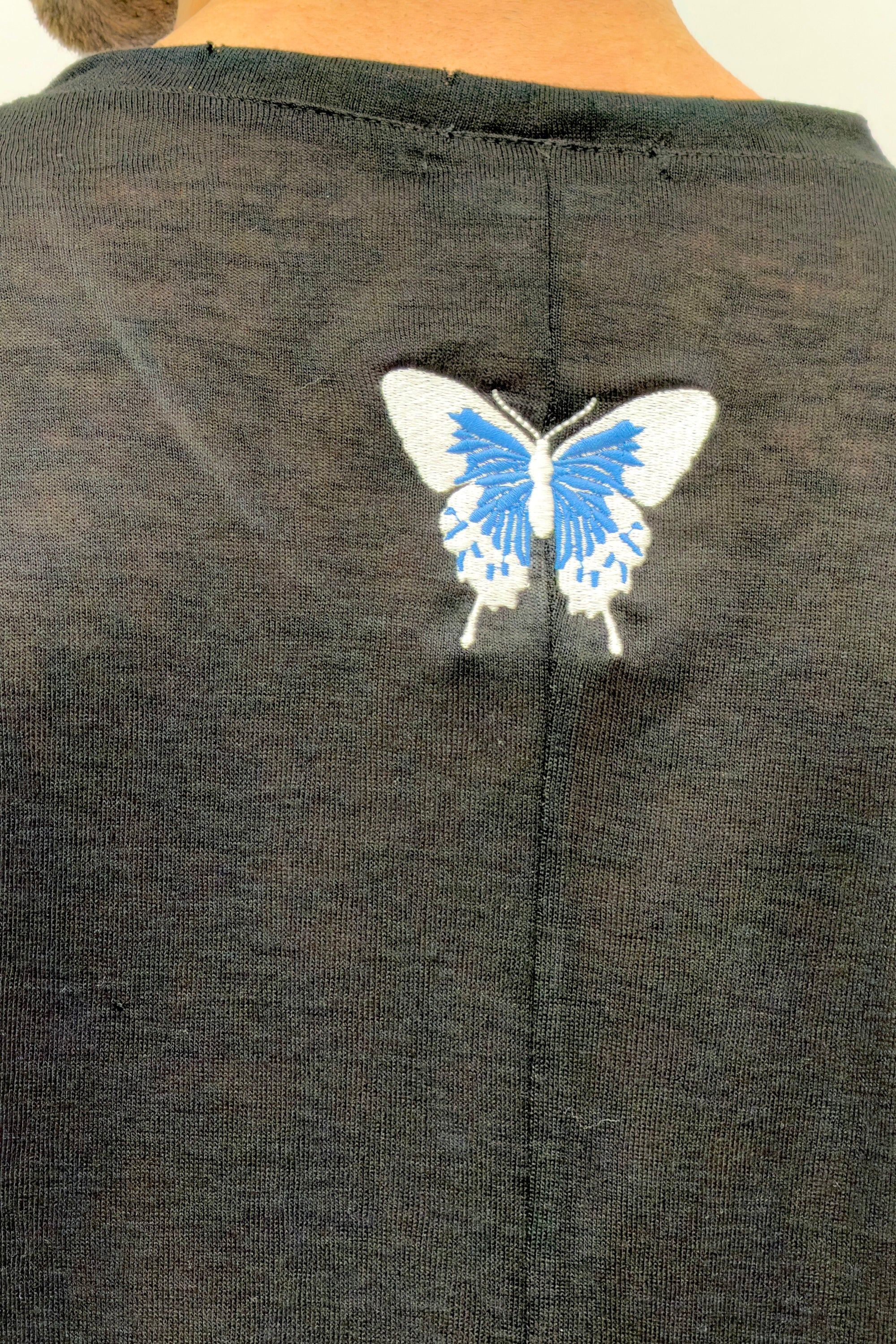 חולצת פשתן שרוול ארוך - Butterfly Sneakers