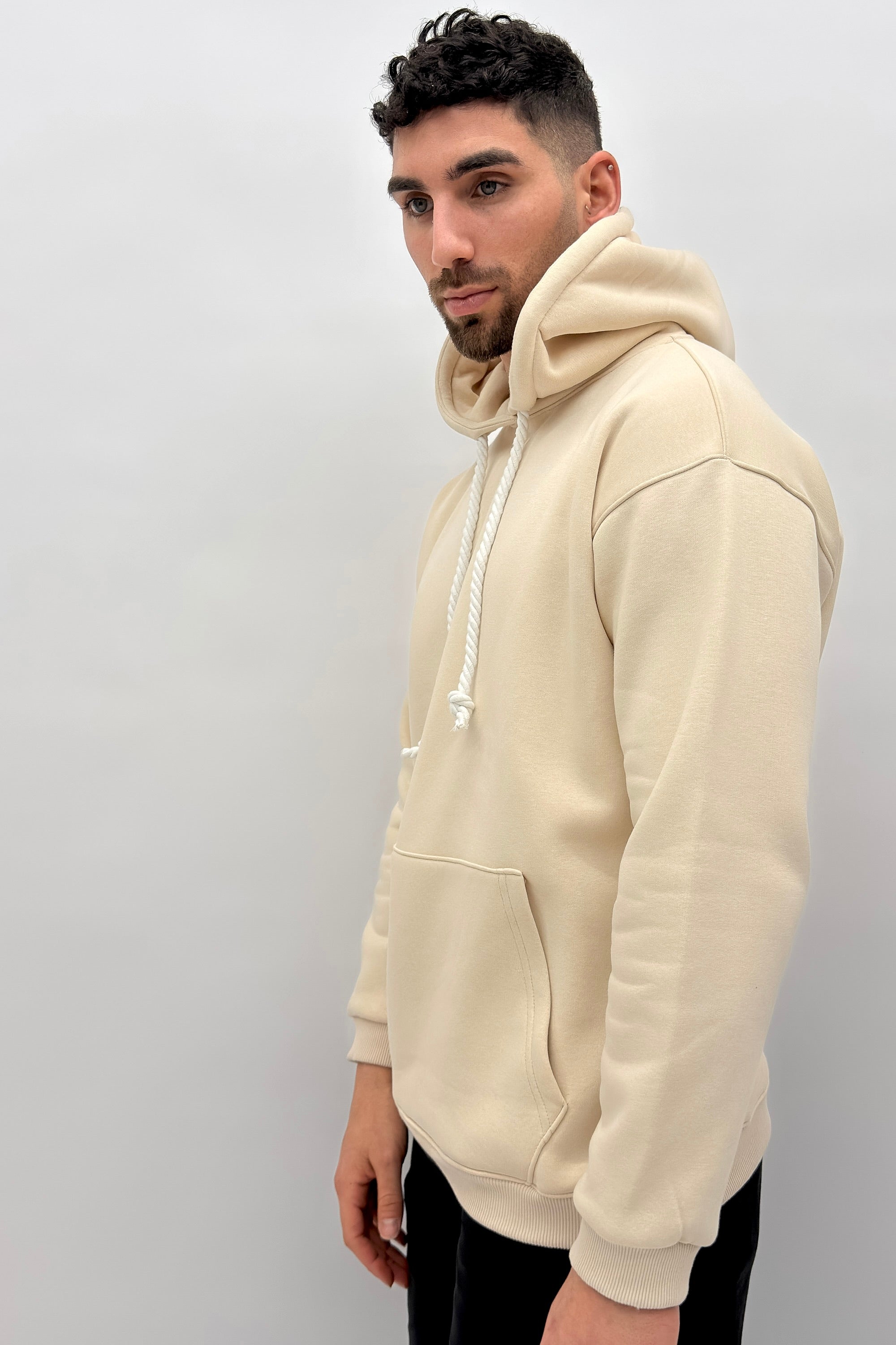 קפוצ'ון OS EFFECT CRE עם רקמה - Butterfly Sneakers