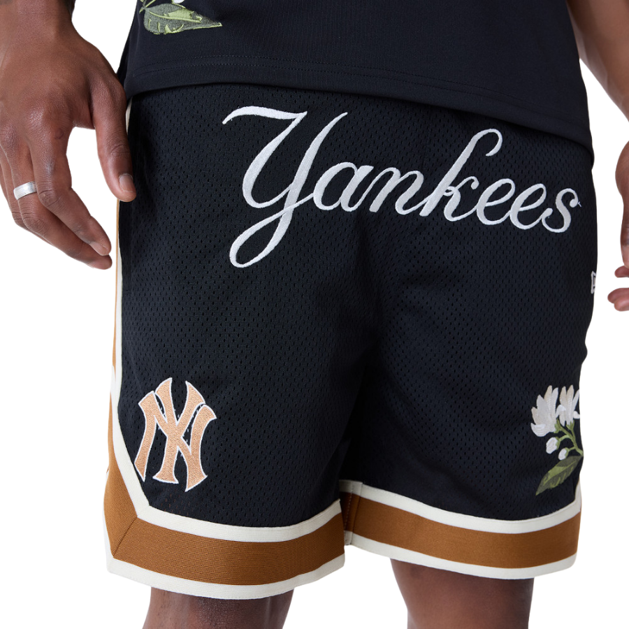 New York Yankees MLB Floral Black Shorts