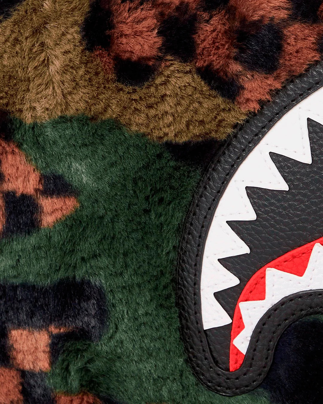 SPRAYGROUND FUR SIP CAMO WRISTLET CLUTCH - Butterfly Sneakers
