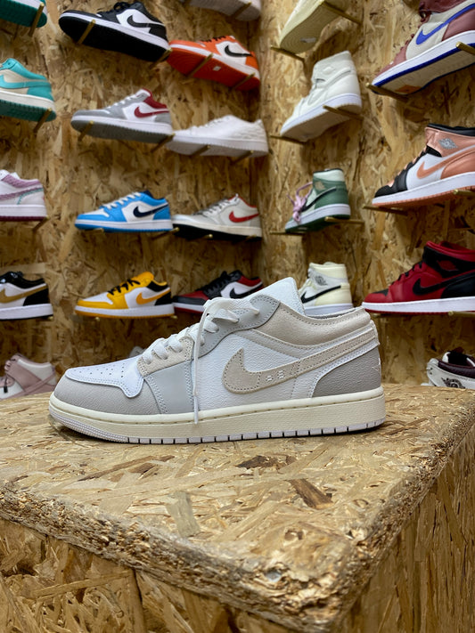 Jordan 1 Low SE Craft - Butterfly Sneakers