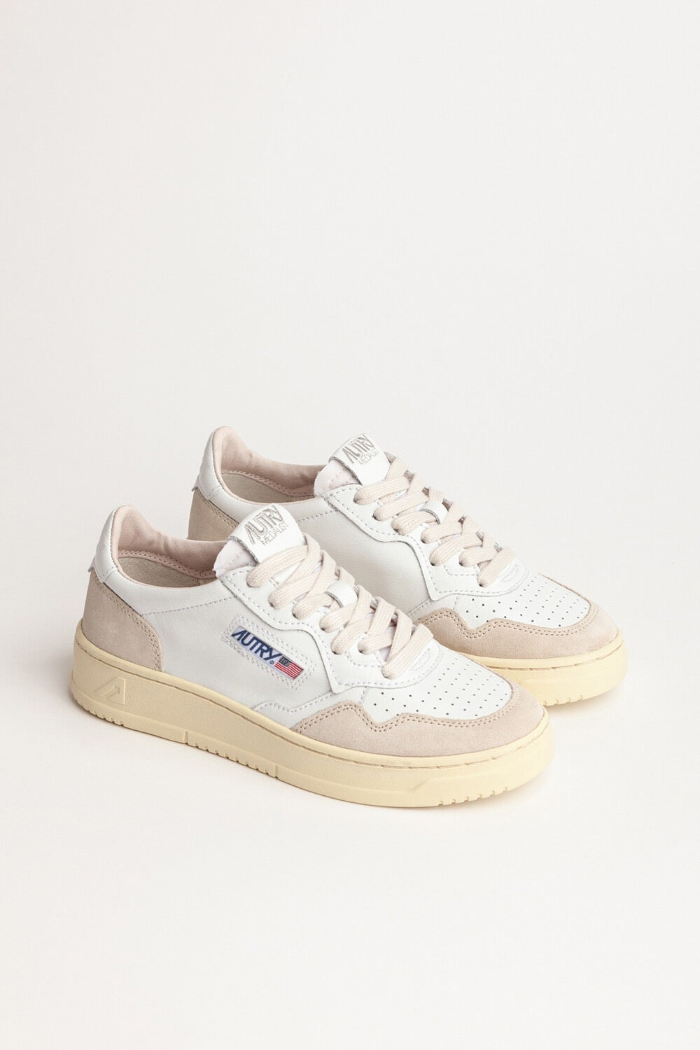 MEDALIST LOW SNEAKERS IN WHITE LEATHER AND BEIGE SUEDE - Butterfly Sneakers