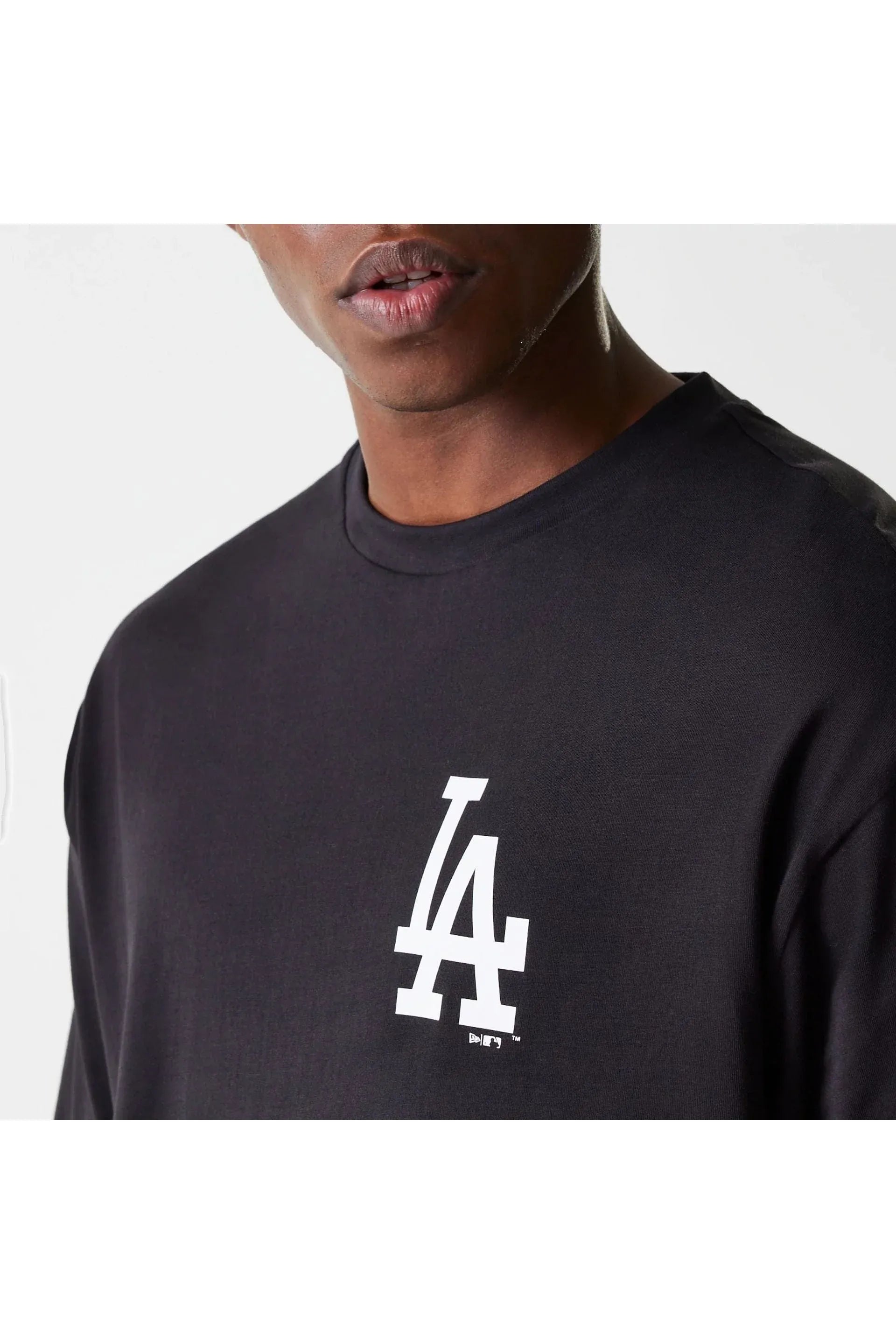 MLB POPCORN BLK חולצת טי שירט שרוול קצר - Butterfly Sneakers