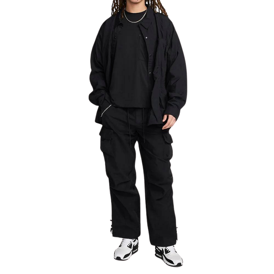 Nike Sportswear Tech Pack
Men's Woven Lined Trousers