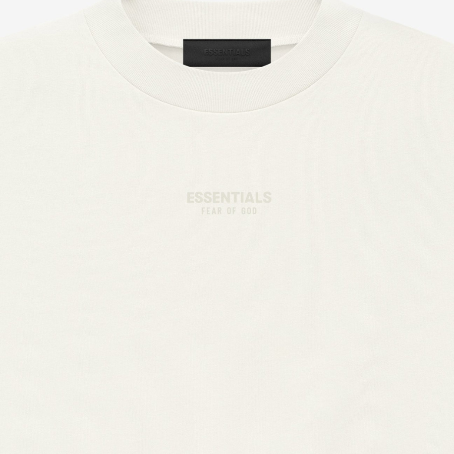 FEAR OF GOD ESSENTIALS T-SHIRT
CLOUD DANCER